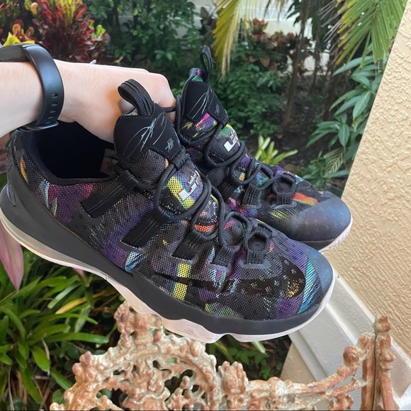 Nike LeBron 13 Low Birds of Paradise 2016 XIII Men’s Basketball shoes 831925-051 - Picture 2 of 14